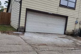 12223 Wild Pine Dr, Houston, TX 77039 - Photo 21