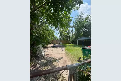 109 Schilling Street, Baytown, TX 77520 - Photo 11