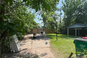 109 Schilling St, Baytown, TX 77520 - Photo 11