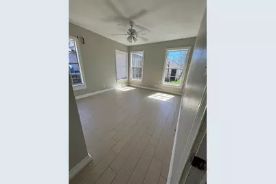 109 Schilling Street, Baytown, TX 77520 - Photo 5