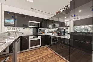 102 Quitman St, Houston, TX 77009 - Photo 17