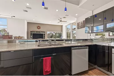 102 Quitman Street #201, Houston, TX 77009 - Photo 19