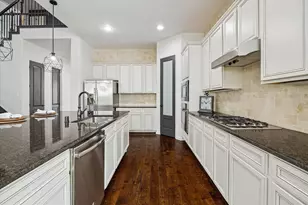 10407 Mayberry Heights Dr, Cypress, TX 77433 - Photo 9