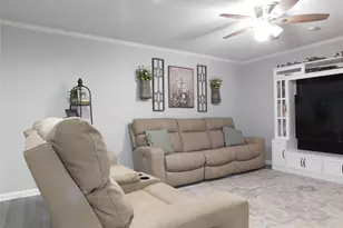 407 Ash St, El Campo, TX 77437 - Photo 5