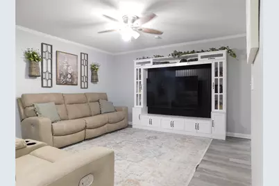 407 Ash Street, El Campo, TX 77437 - Photo 3