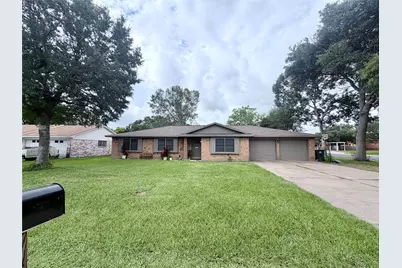 407 Ash Street, El Campo, TX 77437 - Photo 1
