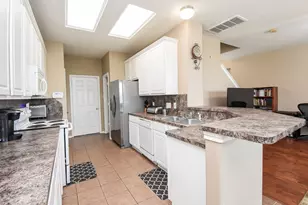 3402 Orchid Trace Ln, Houston, TX 77047 - Photo 9