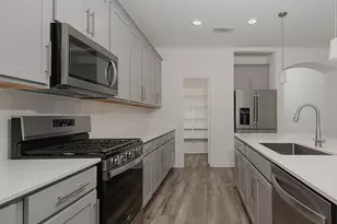 15835 Dove Holw Dr, Conroe, TX 77302 - Photo 9