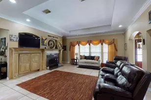 104 Mockingbird Ln, Bridge City, TX 77611 - Photo 9