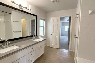 7042 Plum Creek Terrace Ln, Houston, TX 77087 - Photo 19