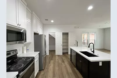 7042 Plum Creek Terrace Lane, Houston, TX 77087 - Photo 5