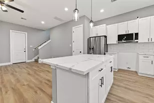 2020 Wavell St, Houston, TX 77088 - Photo 7