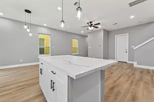 2020 Wavell St, Houston, TX 77088 - Photo 11