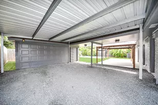 4038 Mischire Dr, Houston, TX 77025 - Photo 35