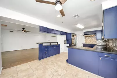 4038 Mischire Drive, Houston, TX 77025 - Photo 19