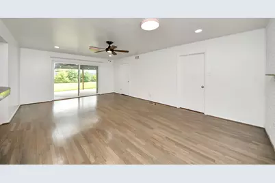 4038 Mischire Drive, Houston, TX 77025 - Photo 9