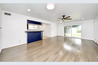 4038 Mischire Drive, Houston, TX 77025 - Photo 11