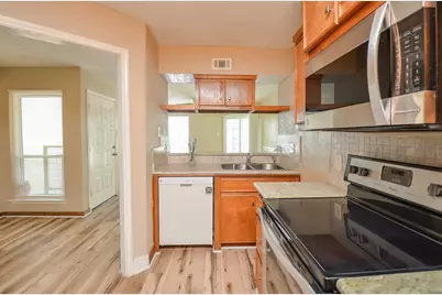 10211 Sugar Branch Drive #422, Houston, TX 77036 - Photo 7