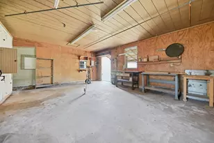 104 E Nichols St, Bellville, TX 77418 - Photo 21