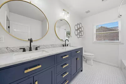 104 E Nichols Street, Bellville, TX 77418 - Photo 15