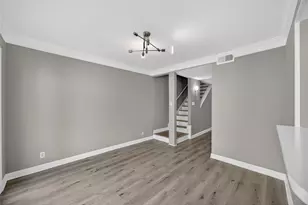 2109 Lander Ln, Houston, TX 77057 - Photo 11