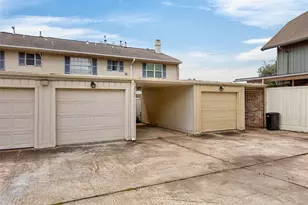 2109 Lander Ln, Houston, TX 77057 - Photo 29