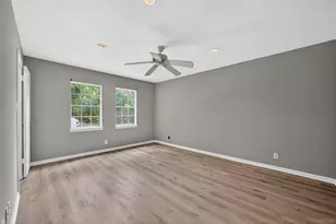 2109 Lander Ln, Houston, TX 77057 - Photo 17