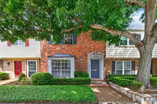 2109 Lander Ln, Houston, TX 77057 - Photo 3