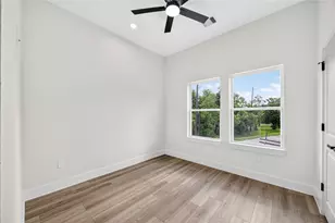 7930 Jester St, Houston, TX 77051 - Photo 21