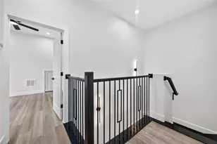 7930 Jester St, Houston, TX 77051 - Photo 15