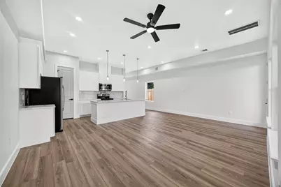 7930 Jester Street #A-B, Houston, TX 77051 - Photo 9