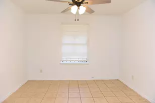 6414 Grape St, Houston, TX 77074 - Photo 13