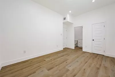 8123 Betty Boop Street #A/B, Houston, TX 77028 - Photo 9
