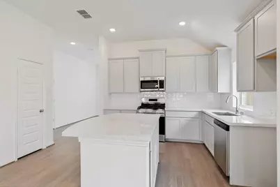 3804 Sunrise Lane, League City, TX 77573 - Photo 11