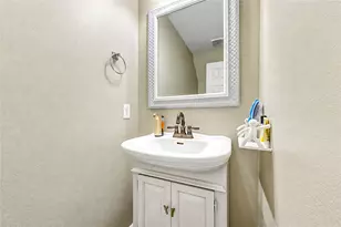 16831 Basewood Ct, Sugar Land, TX 77498 - Photo 23