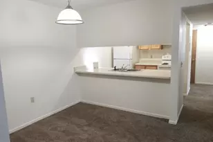 608 N 4th St, Other, MI 48616 - Photo 9