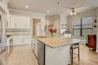 823 W 24th Street, Houston, TX 77008 - Photo 13