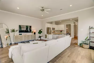 823 W 24th Street, Houston, TX 77008 - Photo 17