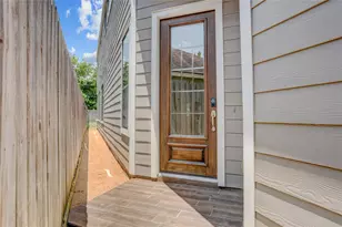 823 W 24th St, Houston, TX 77008 - Photo 7