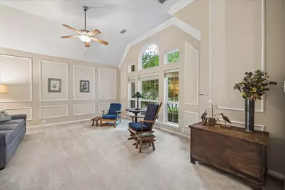 30 N Dragonwood Place, The Woodlands, TX 77381 - Photo 3
