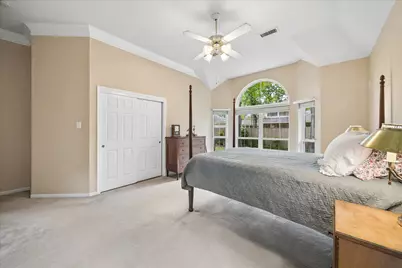 30 N Dragonwood Place, The Woodlands, TX 77381 - Photo 17