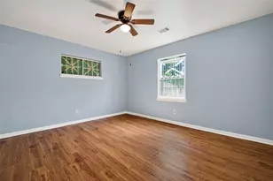 4813 Brinkley St, Houston, TX 77033 - Photo 5