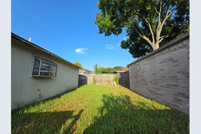12738 S Dairy Ashford Road, Houston, TX 77099 - Photo 17