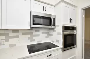 2600 Bellefontaine St, Houston, TX 77025 - Photo 13