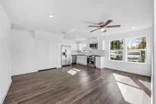 7123 Bywood St, Houston, TX 77028 - Photo 7