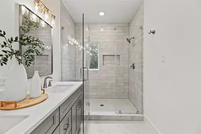 1308 Neiman Ln, Houston, TX 77091 - Photo 5