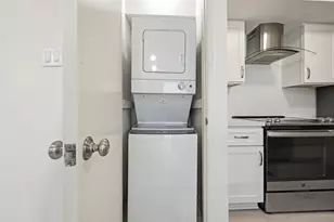 2800 Jeanetta St, Houston, TX 77063 - Photo 5