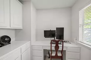 2446 Plantation Bend Dr, Sugar Land, TX 77478 - Photo 23