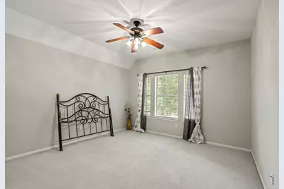 2446 Plantation Bend Drive, Sugar Land, TX 77478 - Photo 25