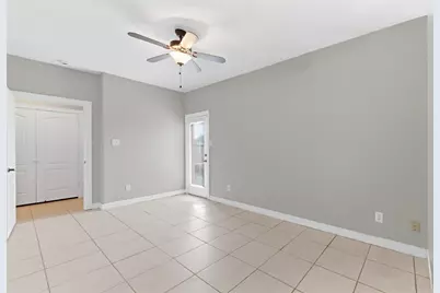 408 Eichwurzel Lane #D, Houston, TX 77009 - Photo 13